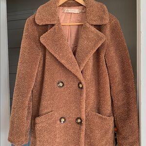 ESQUALO Teddy Jacket in Warm Brown. Size 6.